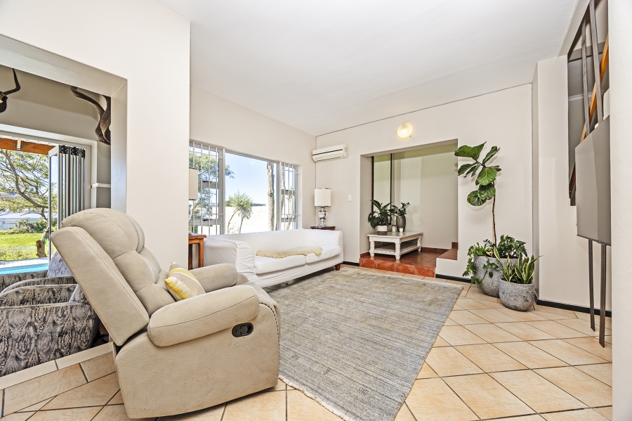 3 Bedroom Property for Sale in Door De Kraal Western Cape